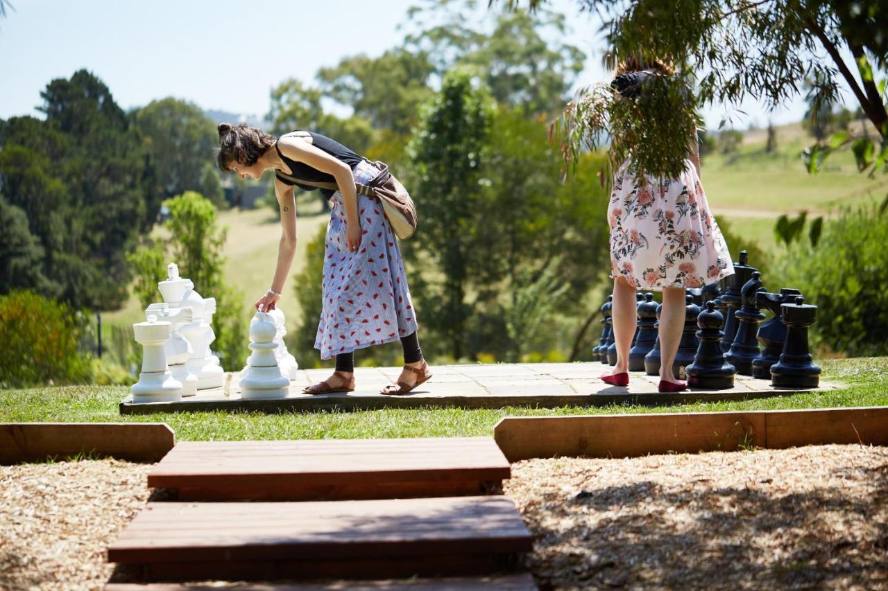 Balgownie Estate Yarra Valley Ярра-Глен Экстерьер фото The giant chess set at the Hunter Valley Gardens