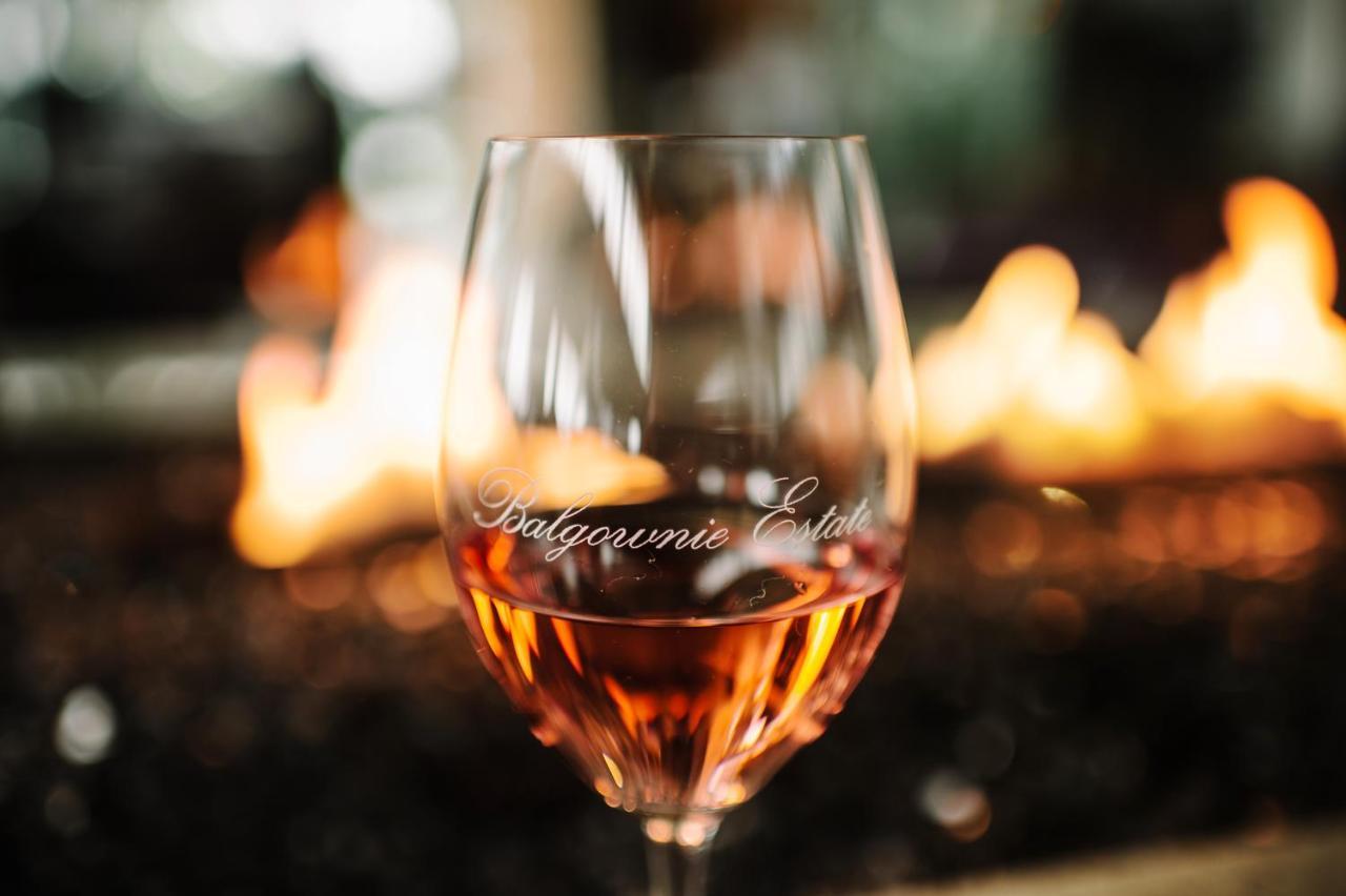 Balgownie Estate Yarra Valley Ярра-Глен Экстерьер фото A glass of Tokaji wine