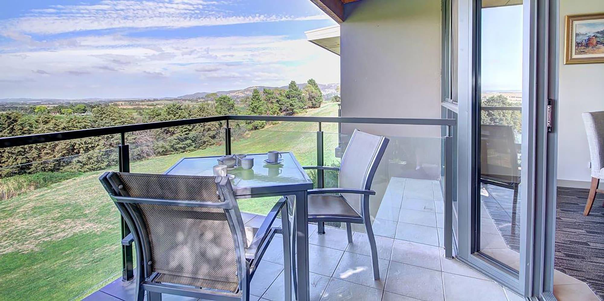 Balgownie Estate Yarra Valley Ярра-Глен Экстерьер фото A balcony