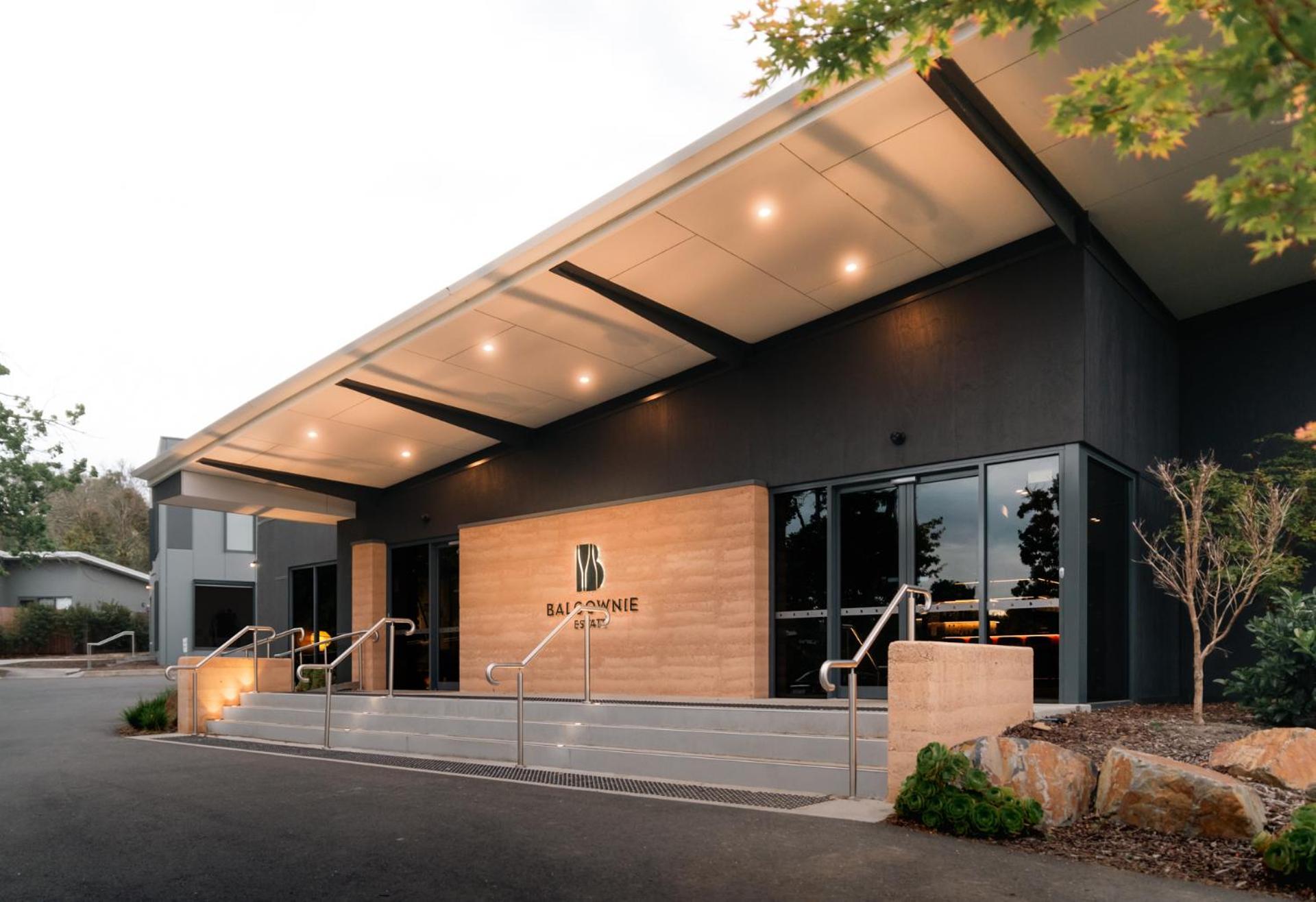 Balgownie Estate Yarra Valley Ярра-Глен Экстерьер фото The entrance to the new building